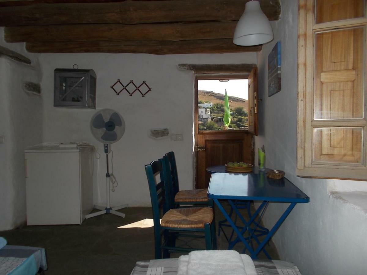 Cyclades Olive Museum'S Guest House Pitrofos エクステリア 写真