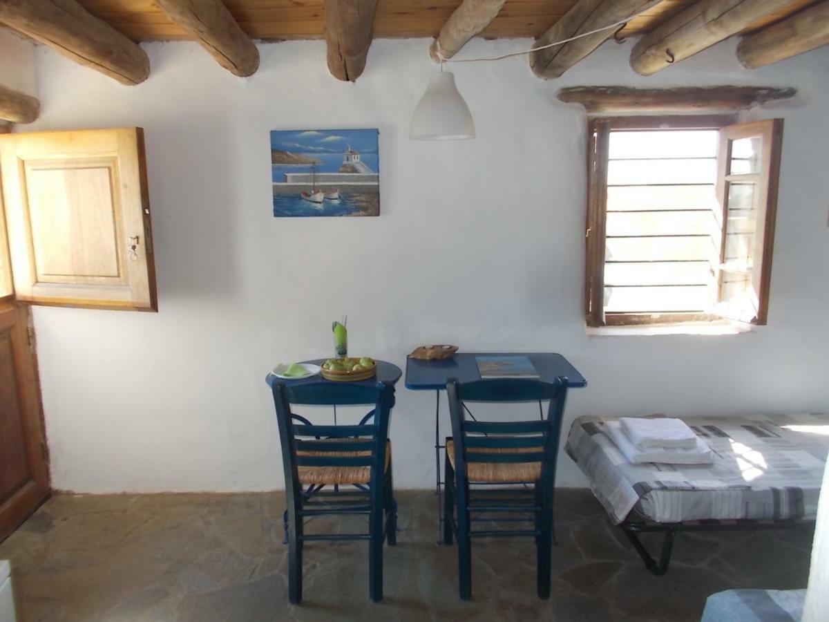 Cyclades Olive Museum'S Guest House Pitrofos エクステリア 写真