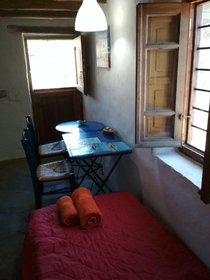 Cyclades Olive Museum'S Guest House Pitrofos エクステリア 写真