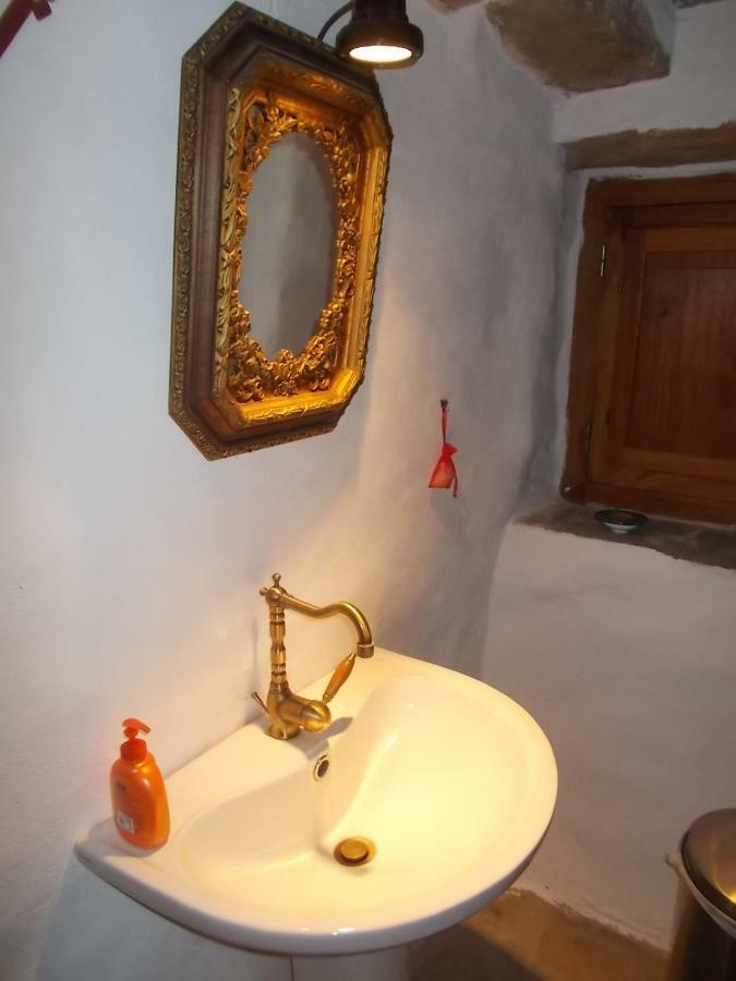 Cyclades Olive Museum'S Guest House Pitrofos エクステリア 写真