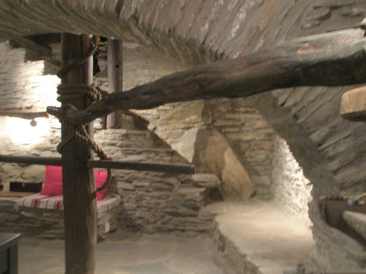 Cyclades Olive Museum'S Guest House Pitrofos エクステリア 写真